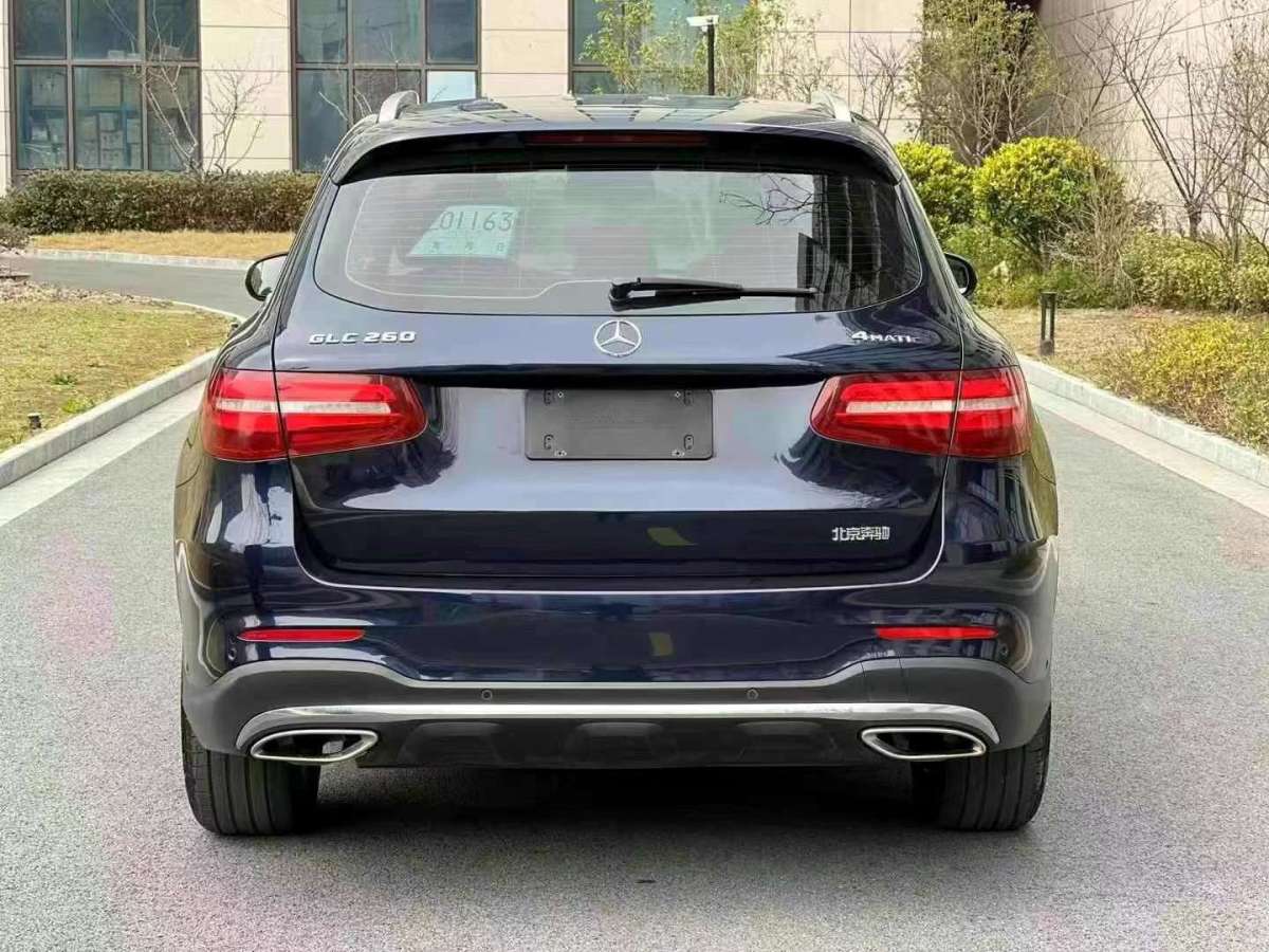 2018年6月奔馳 奔馳GLC  2018款 GLC 260 4MATIC 豪華型