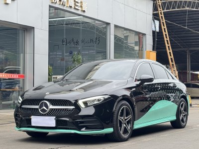 2022年7月 奔馳 奔馳A級 改款 A 200 L 運(yùn)動(dòng)轎車動(dòng)感型圖片