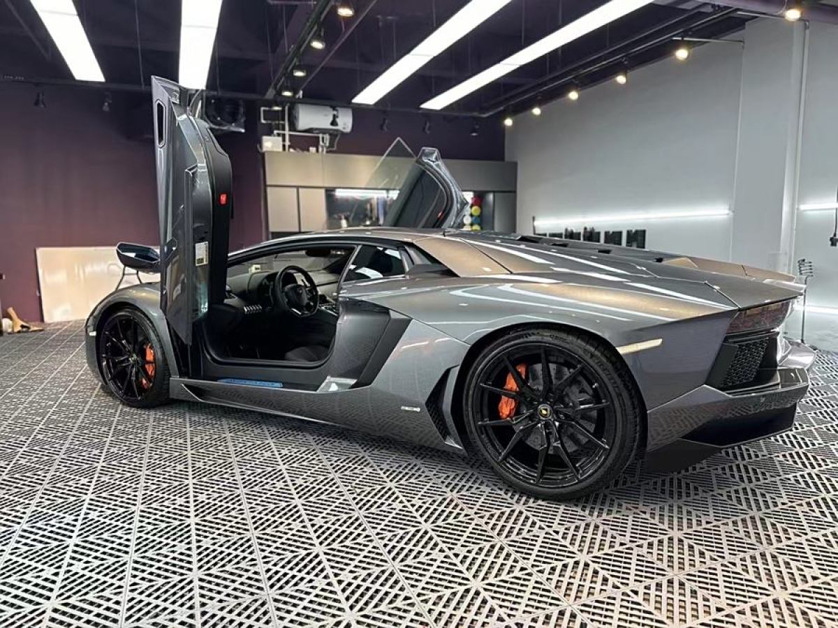 蘭博基尼 Aventador  2011款 LP 700-4圖片