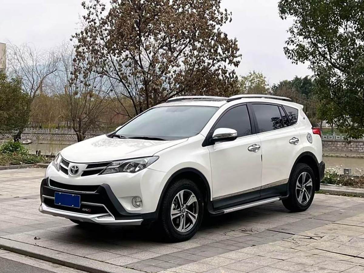 2016年6月豐田 RAV4榮放  2015款 2.0L CVT兩驅(qū)風(fēng)尚版