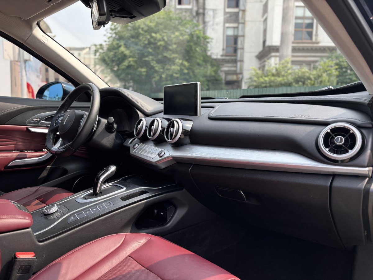 WEY VV7  2019款  升級(jí)款 2.0T 超豪型 國(guó)VI圖片
