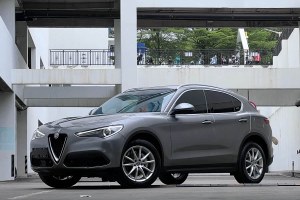 Stelvio 阿爾法·羅密歐 2.0T 280HP 豪華版