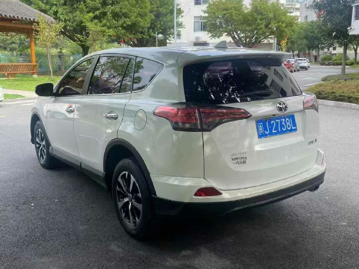 豐田 RAV4榮放 圖片