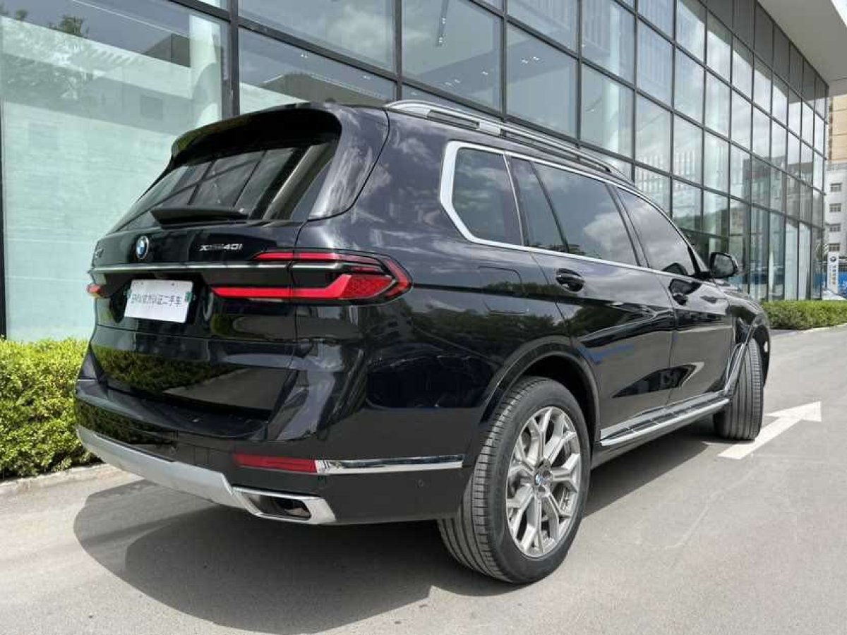 寶馬 寶馬X7  2023款 xDrive40i 領(lǐng)先型豪華套裝圖片