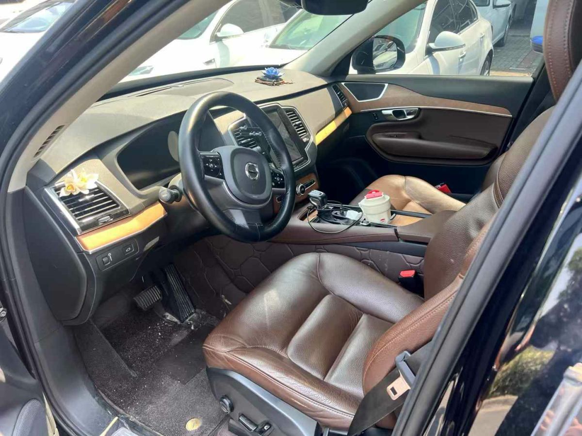 沃爾沃 XC90  2020款 T6 智尊豪華版 7座圖片