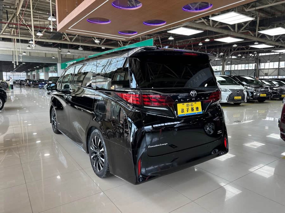 豐田 埃爾法  2024款 雙擎 2.5L 臻享版圖片