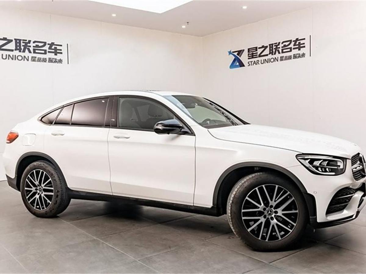 奔馳 奔馳GLC  2023款 改款 GLC 260 4MATIC 轎跑SUV圖片