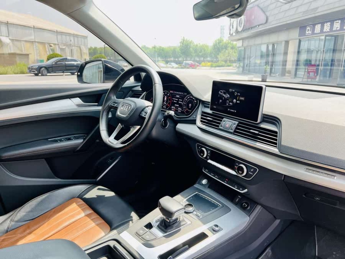 奧迪 奧迪Q5L  2020款 改款 40 TFSI 榮享時尚型圖片