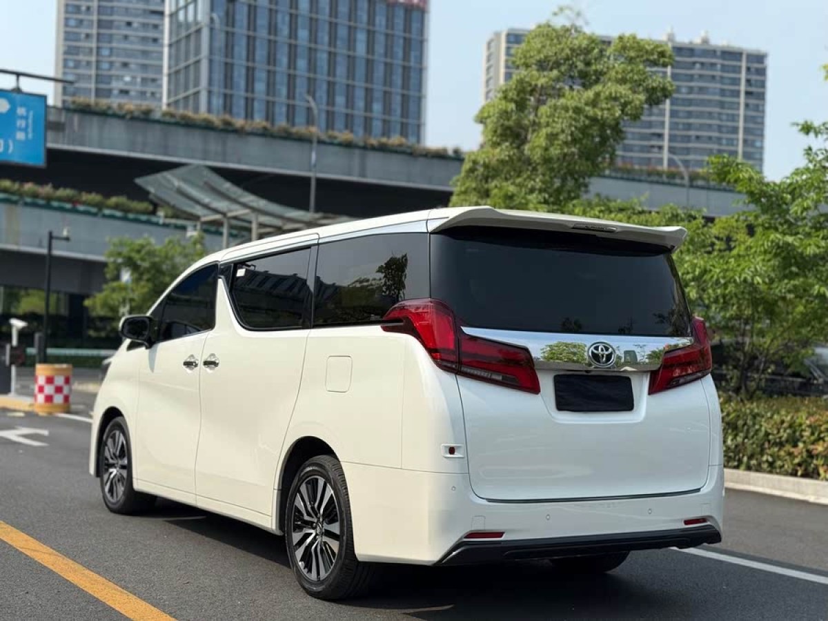 豐田 埃爾法  2018款 改款 3.5L 尊貴版圖片