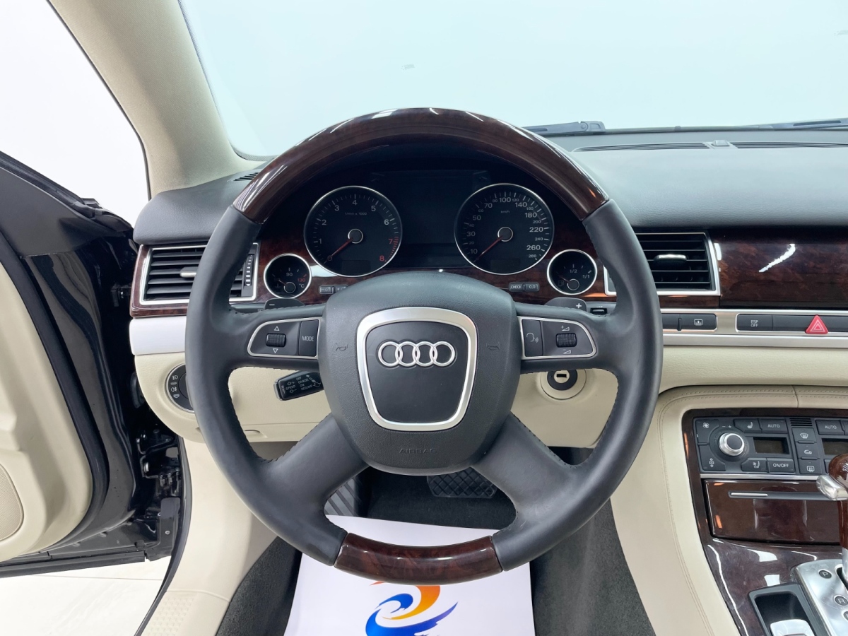 奧迪 奧迪A8  2009款 A8L 4.2 FSI quattro 尊貴型圖片