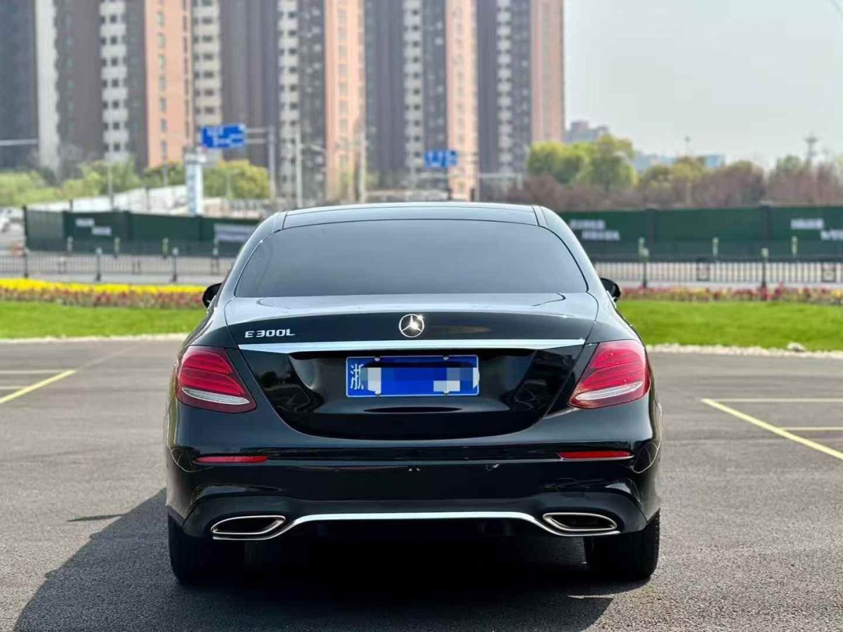 奔馳 奔馳E級(jí)  2020款 E 300 L 豪華型圖片