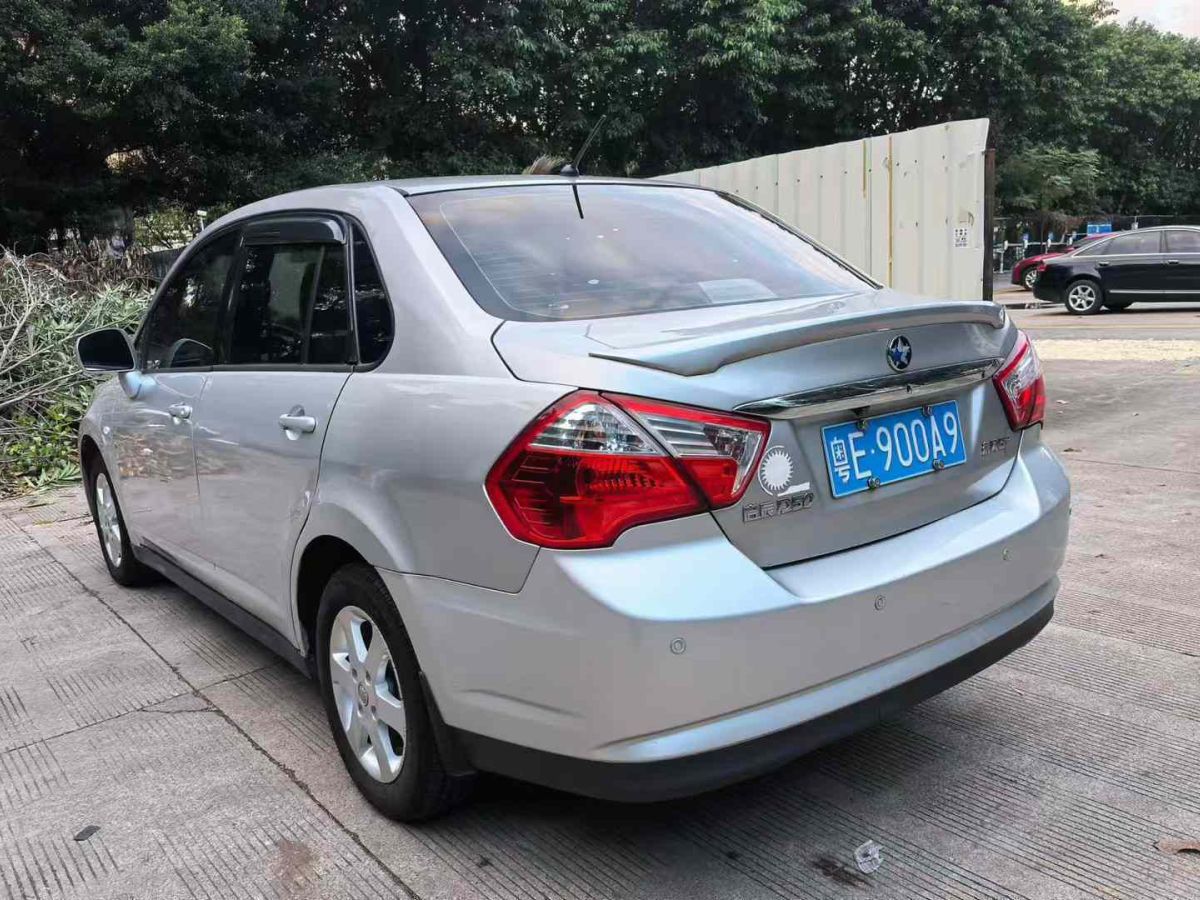 啟辰 D50  2016款 1.6L 自動精英版圖片