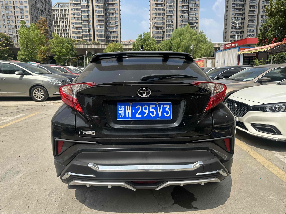 2019年5月豐田 C-HR  2018款 2.0L 領(lǐng)先版 國(guó)V