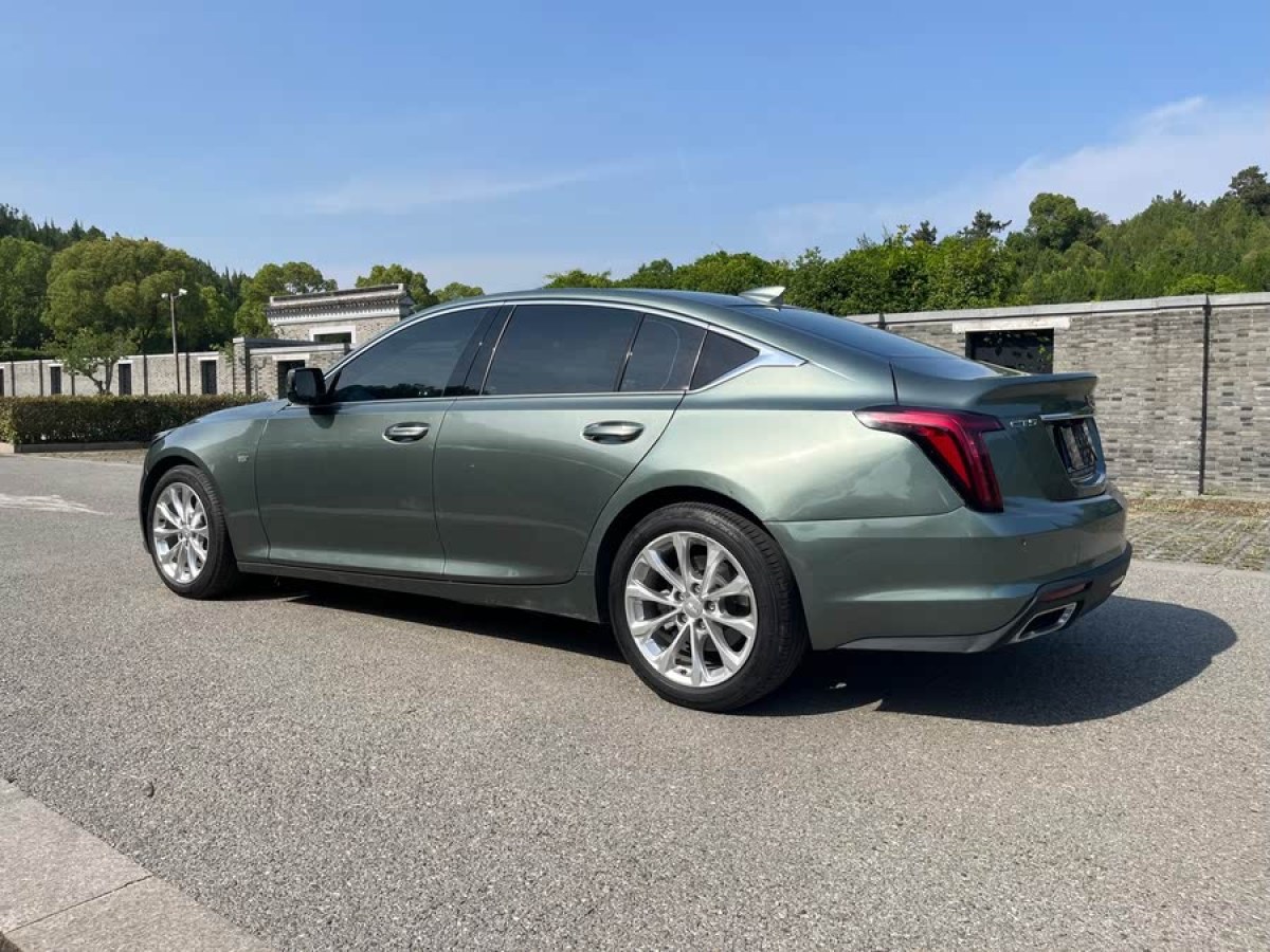 凱迪拉克 CT5  2023款 28T 豪華型（標(biāo)準(zhǔn)版）圖片