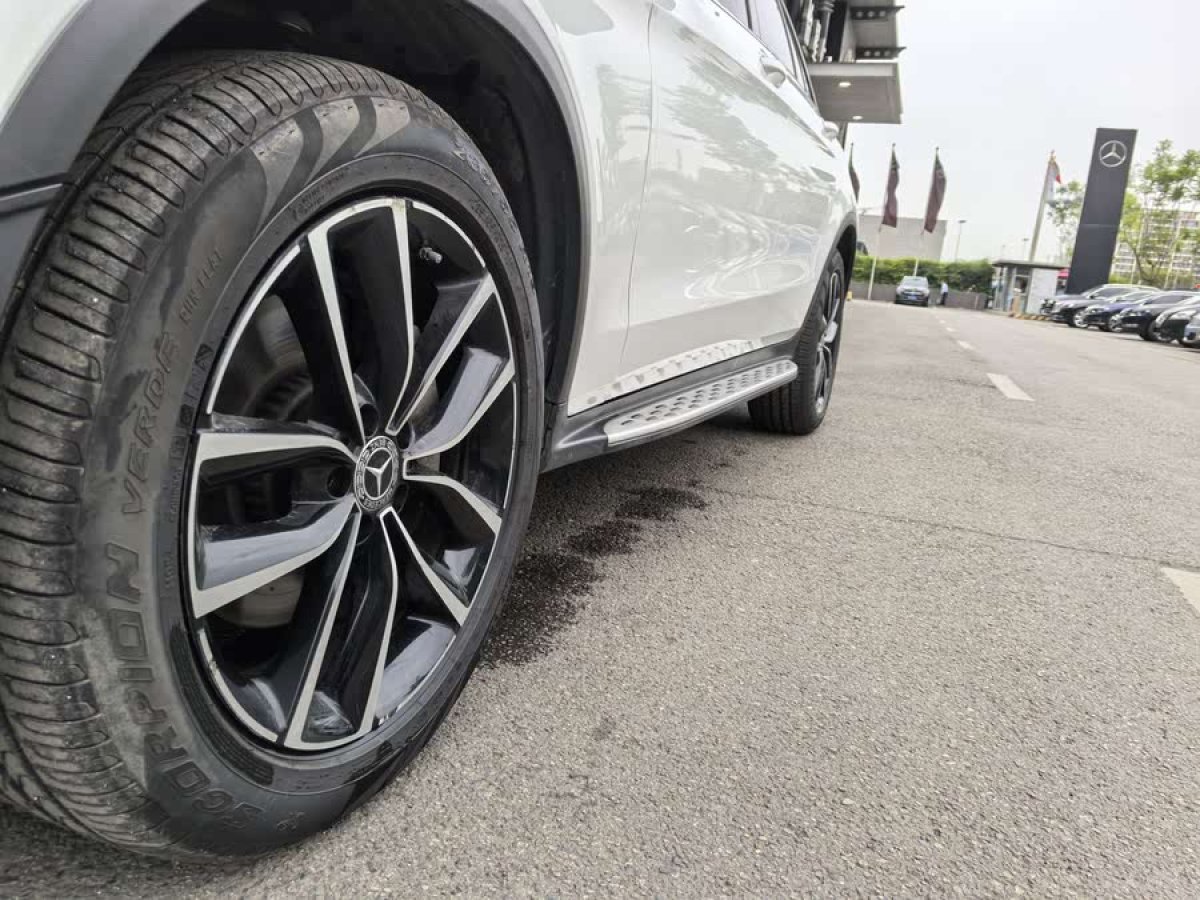 奔馳 奔馳GLC  2018款 改款 GLC 300 4MATIC 動感型圖片