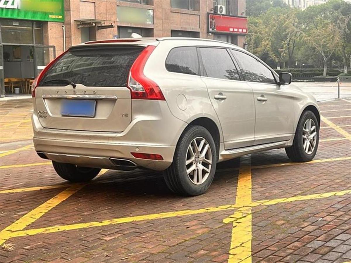 沃爾沃 XC60  2017款 T5 智進(jìn)版圖片