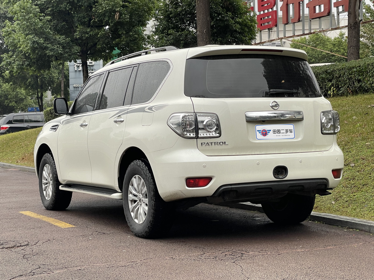 日產(chǎn) 途樂(lè)  2018款 4.0L 領(lǐng)英型圖片