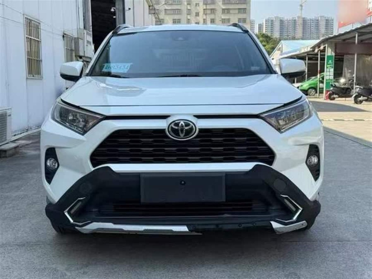 豐田 RAV4榮放  2020款 2.0L CVT兩驅(qū)都市版圖片