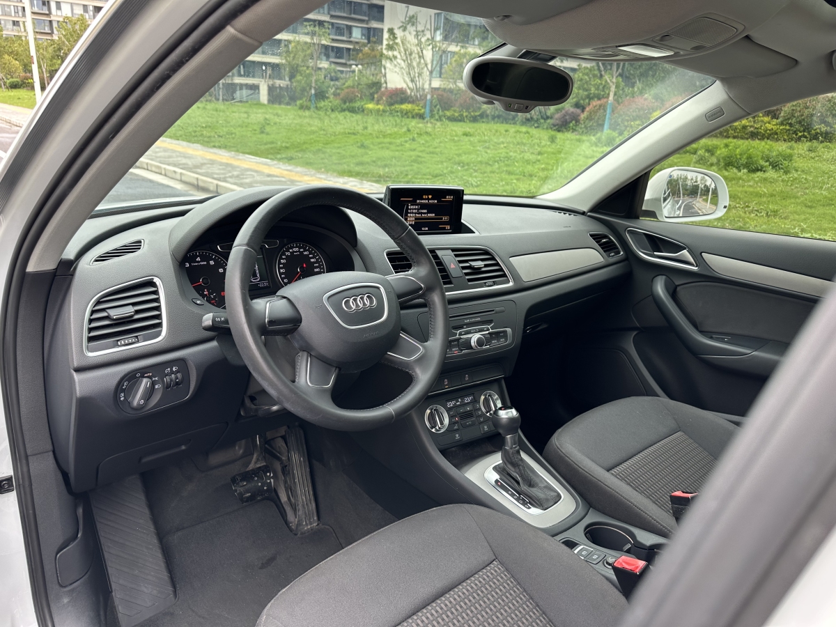 奧迪 奧迪Q3  2013款 35 TFSI 進取型圖片