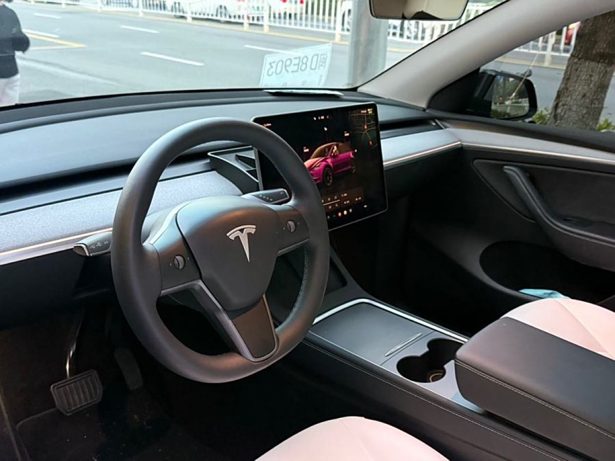 特斯拉 Model Y  2023款 煥新版 后輪驅(qū)動圖片