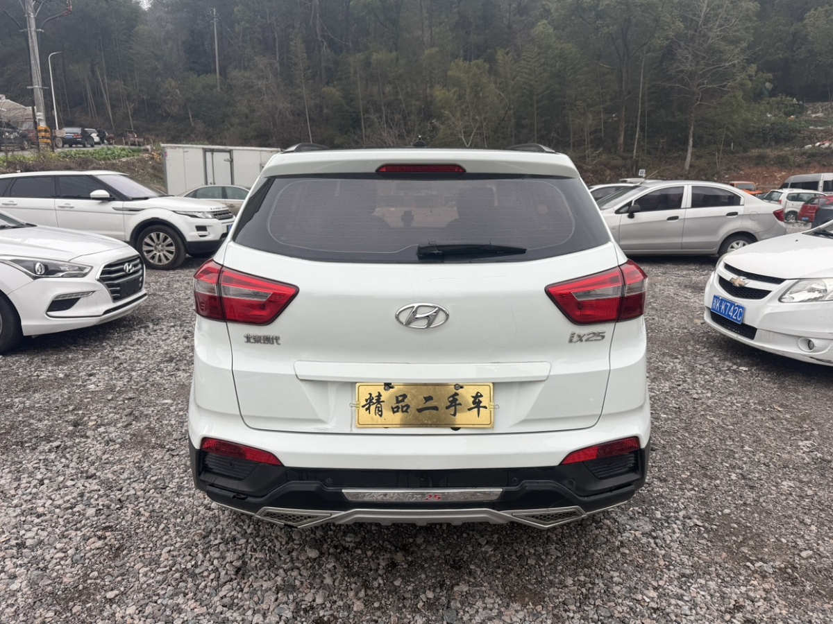 現(xiàn)代 ix25  2015款 1.6L 自動兩驅智能型GLS圖片