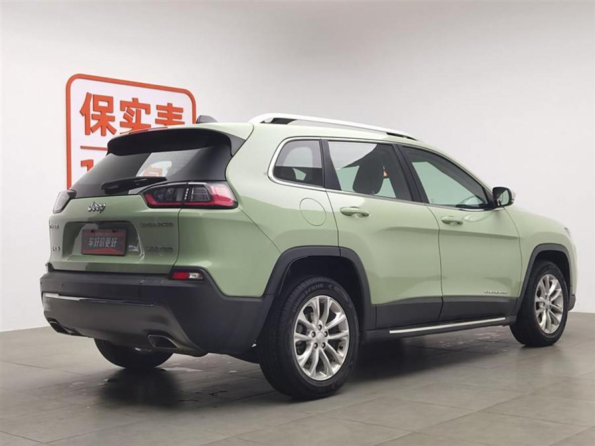 Jeep 自由光  2019款 2.0T 兩驅(qū)智享版 國VI圖片