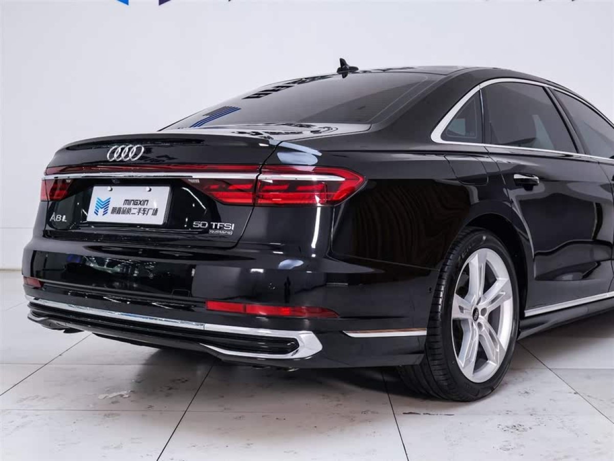 奧迪 奧迪A8  2023款 A8L 50 TFSI quattro 臻選型圖片