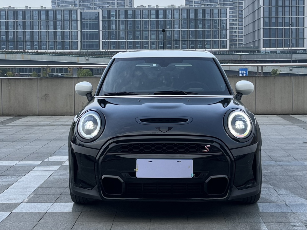 MINI MINI  2022款 2.0T COOPER S 藝術(shù)家 五門版圖片