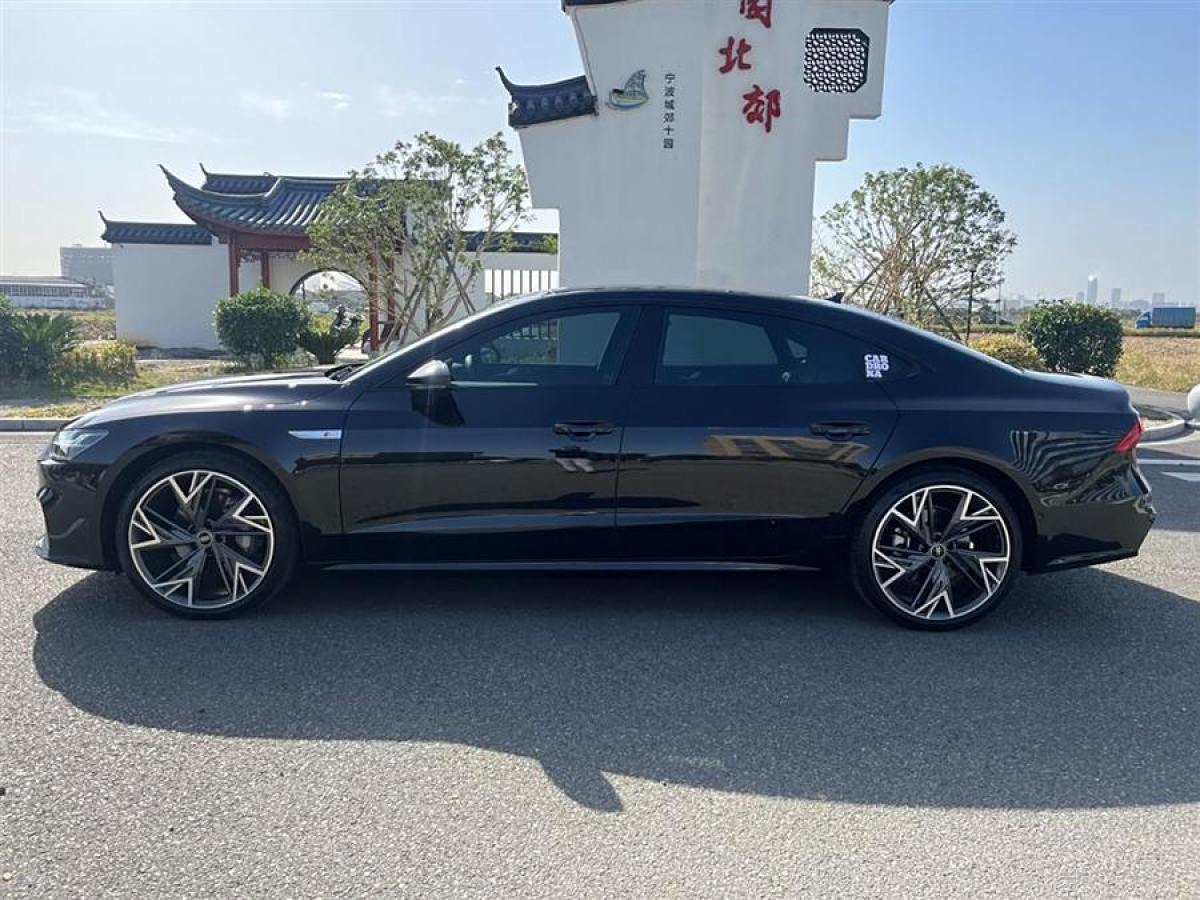 奧迪 奧迪A7L  2024款 45 TFSI quattro S-line 黑武士版圖片