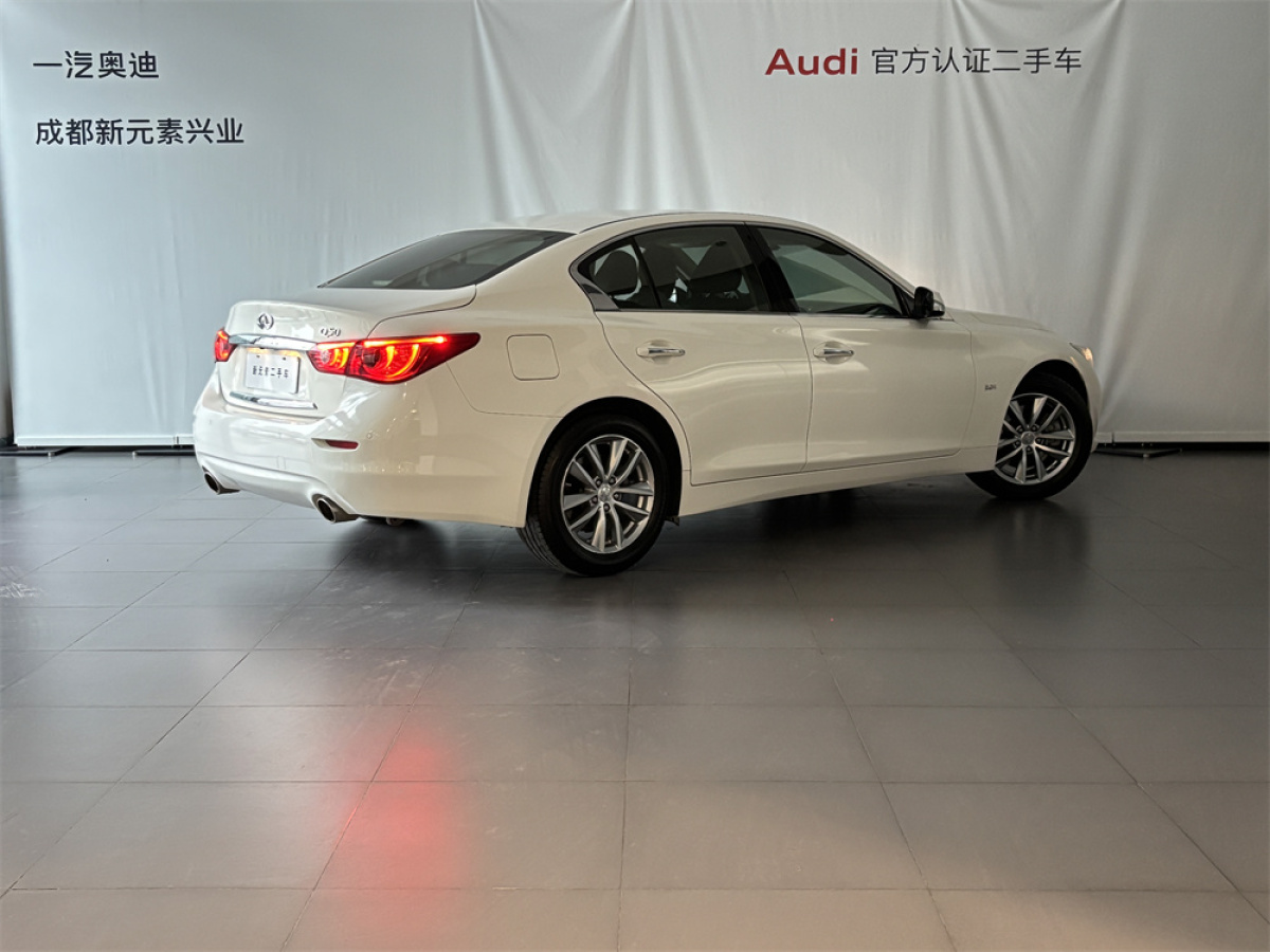 英菲尼迪 Q50  2014款 2.0T 舒適版圖片