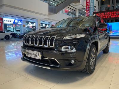 2021年5月 Jeep 自由光 2.0L 兩驅(qū)經(jīng)典運(yùn)動版圖片