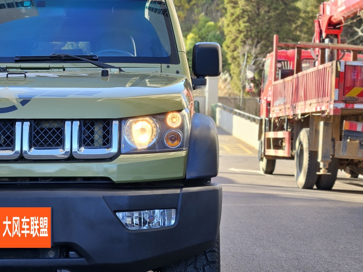 北京 BJ40  2016款 40L 2.0T 手動四驅尊貴版圖片