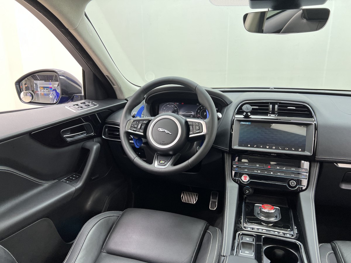 捷豹 F-PACE  2019款 2.0T 四驅都市尊享版圖片