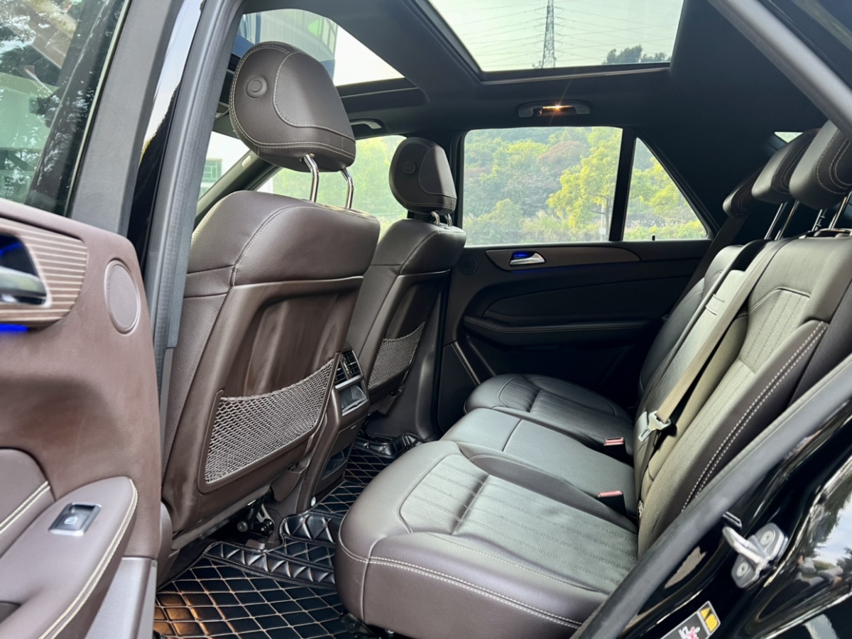 奔馳 奔馳GLE  2019款 GLE 320 4MATIC 豪華型臻藏版圖片