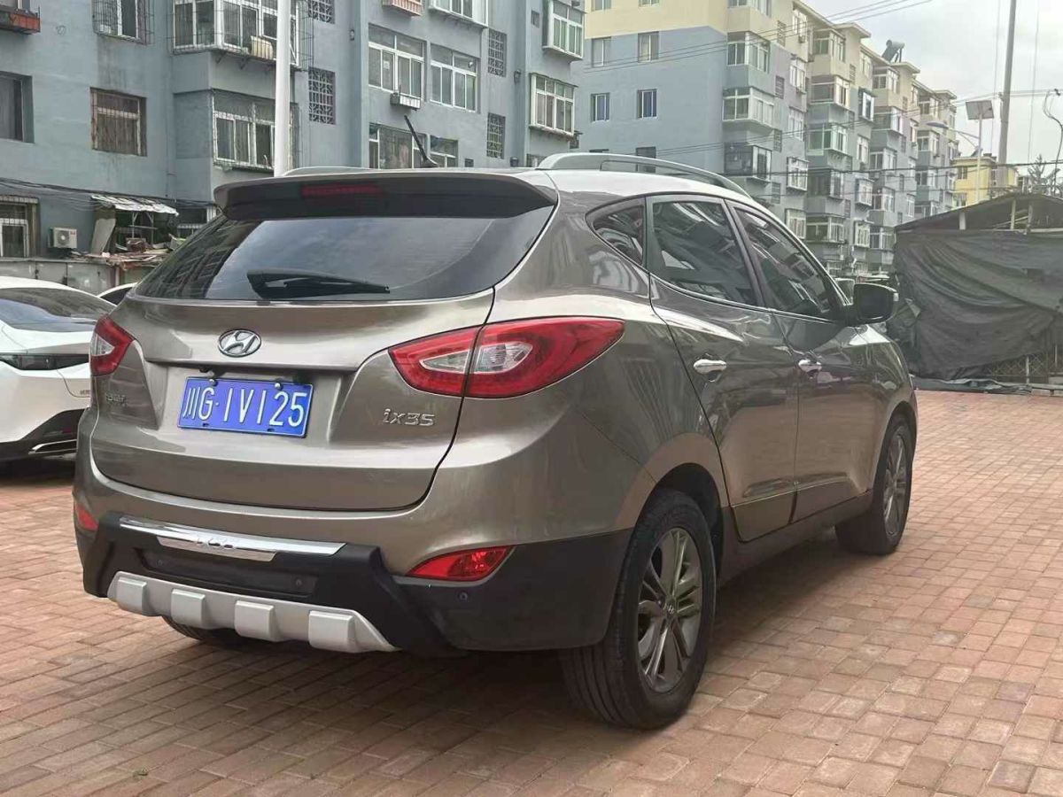 現(xiàn)代 ix35  2015款 2.0 GLS 四驅(qū)智能型圖片