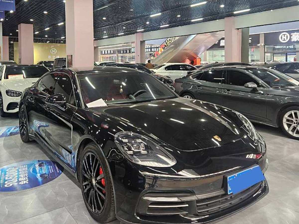 保時(shí)捷 Panamera  2017款 Panamera 4 行政加長(zhǎng)版 3.0T圖片