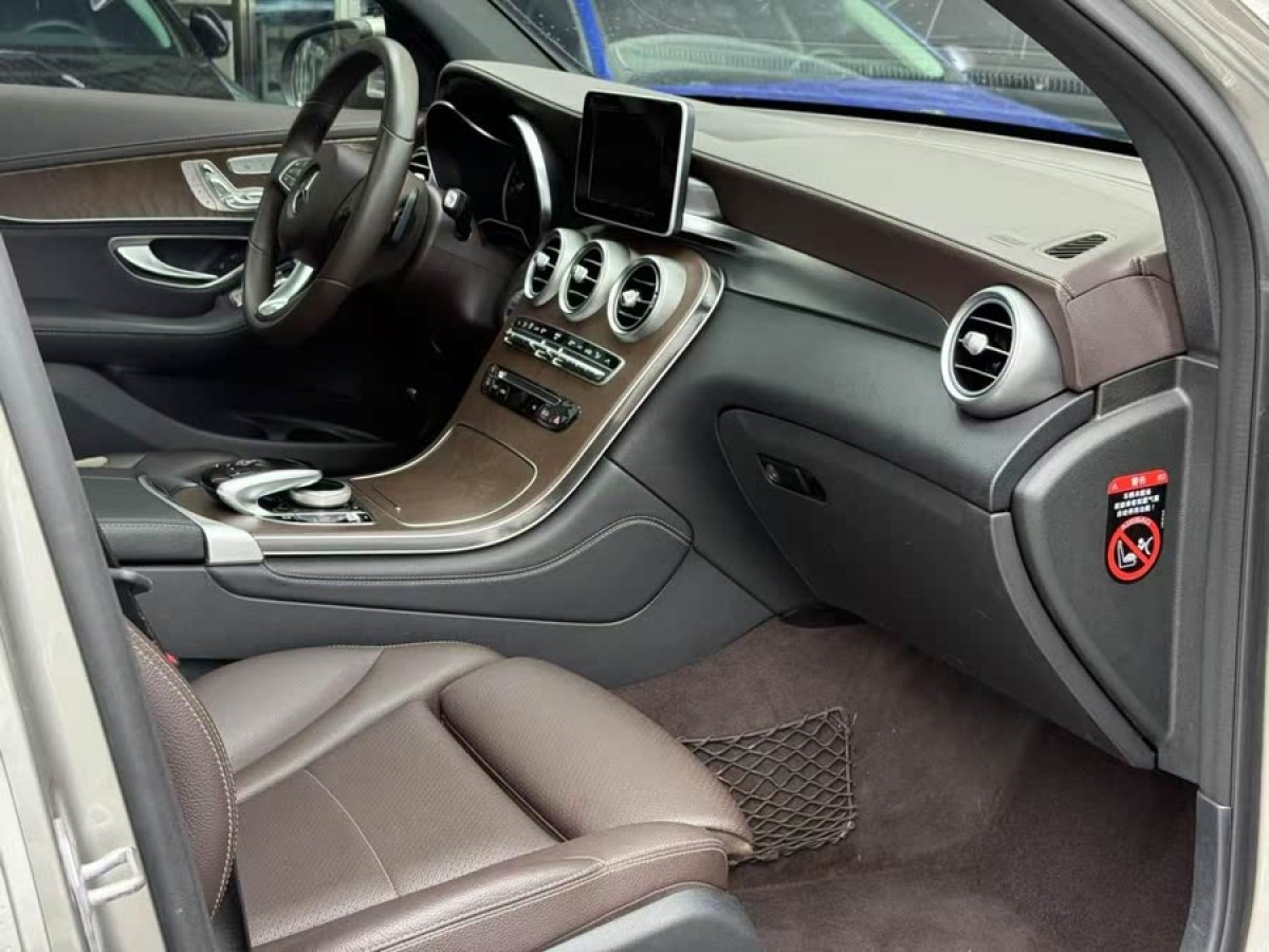 奔馳 奔馳GLC  2018款 改款 GLC 300 4MATIC 動感型圖片