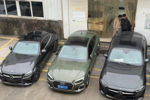 奔驰GLC 奔驰 GLC 300 4MATIC 轿跑SUV