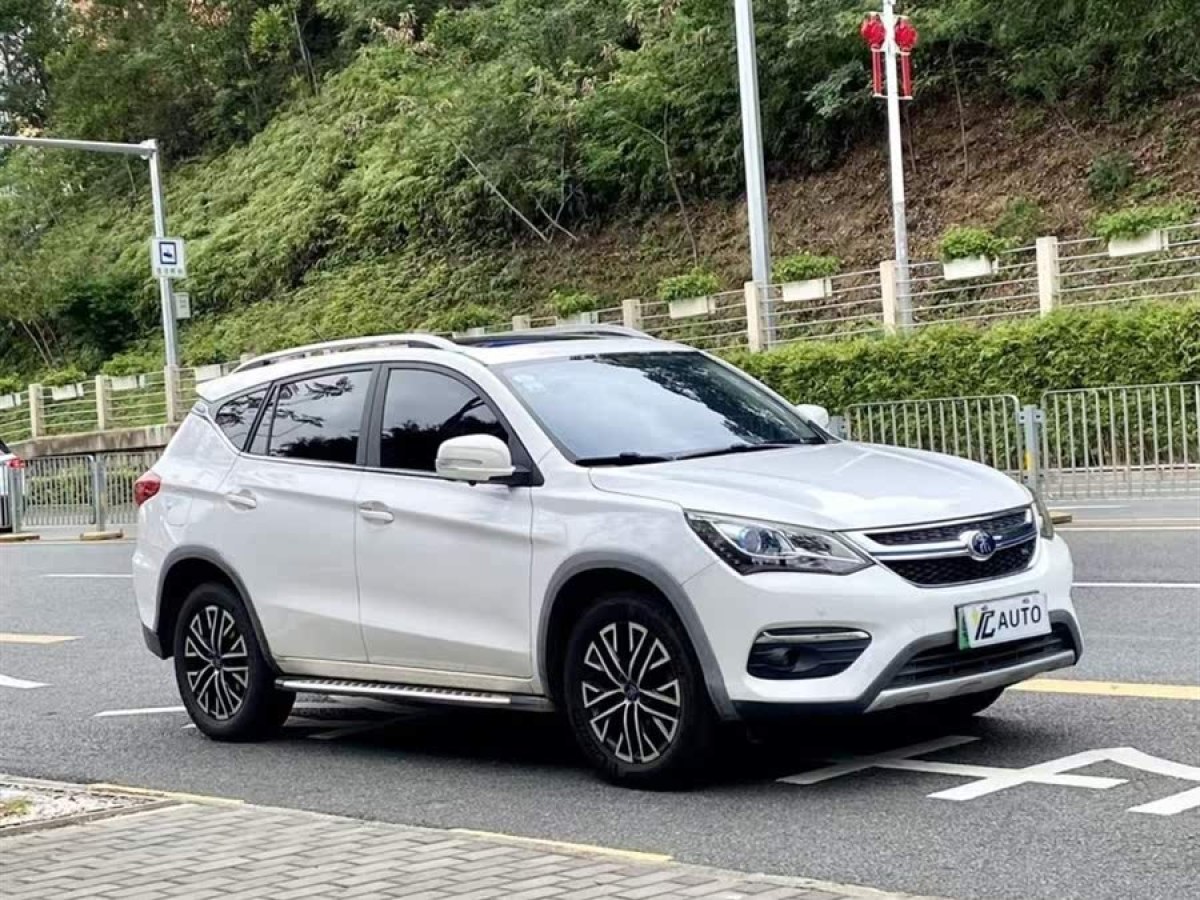 比亞迪 宋新能源  2017款 宋DM 1.5TID 全時四驅(qū)尊榮型圖片