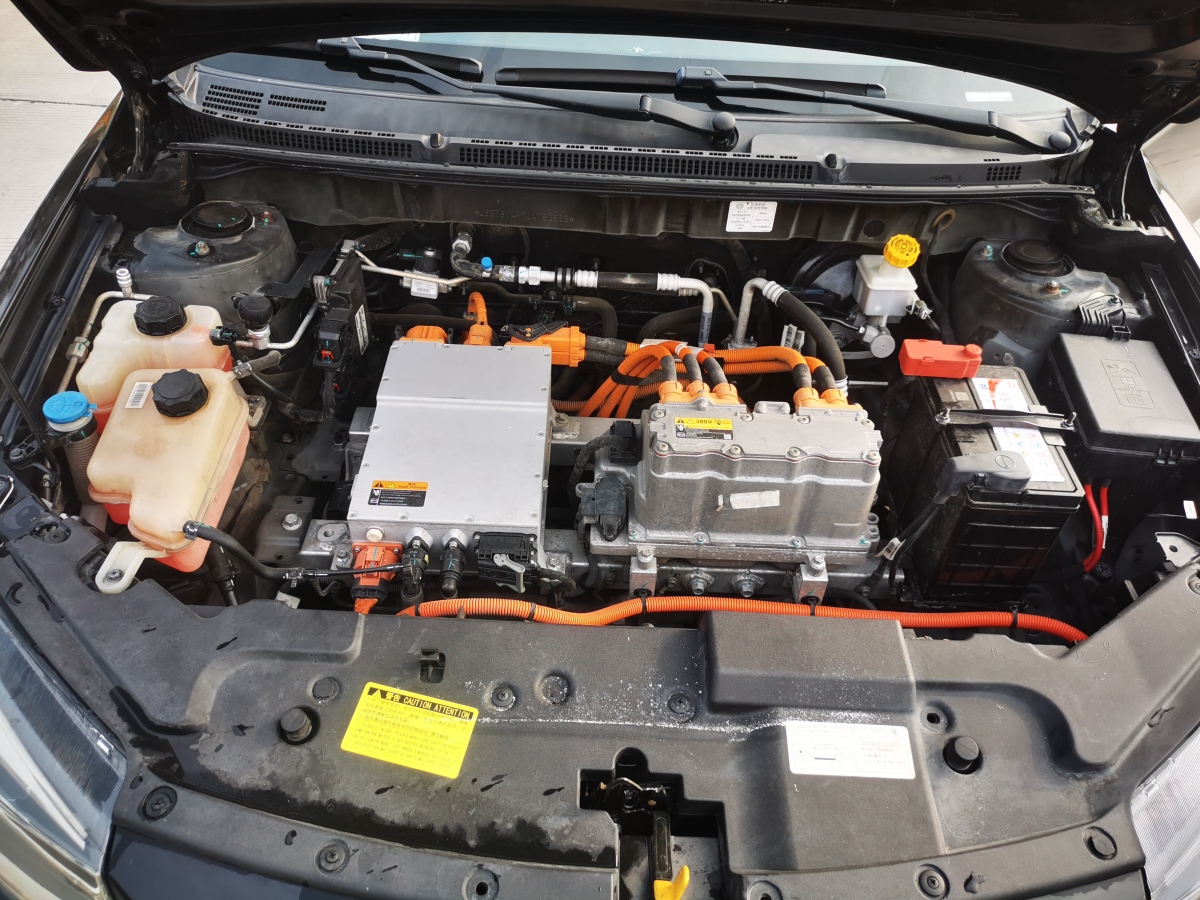 吉利 帝豪新能源  2018款 EV450 进取型图片