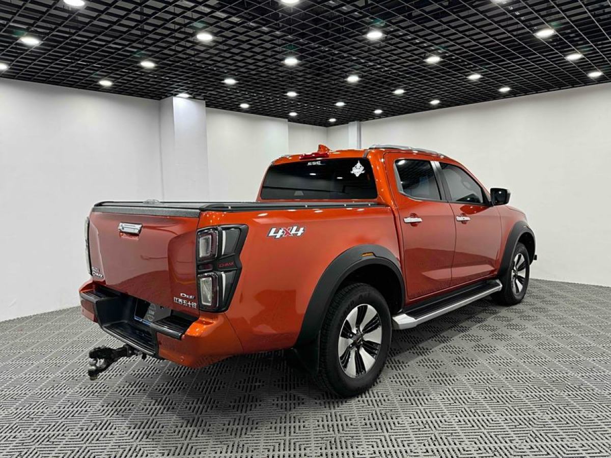 五十铃 D-MAX  2021款 1.9T自动四驱柴油Global悍动型RZ4E图片