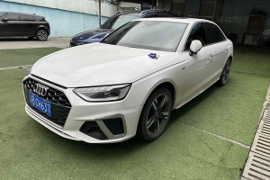 奥迪A4L 奥迪 40 TFSI 豪华动感型