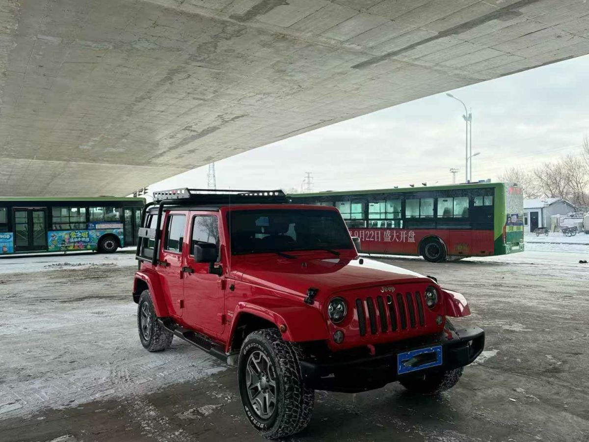 Jeep 牧馬人  2017款 2.8TD Sahara 四門舒享版圖片