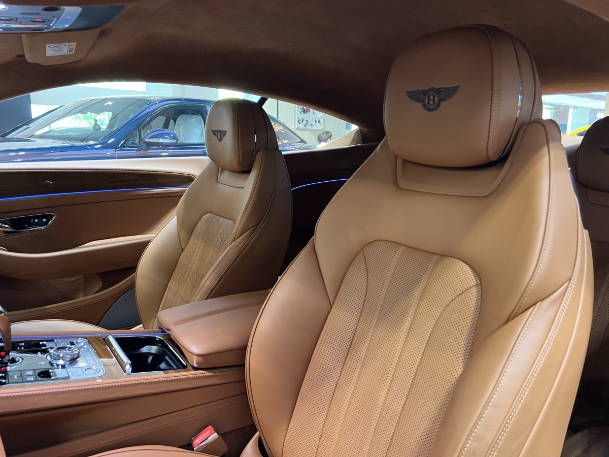 賓利 歐陸  2022款 4.0T GT V8圖片