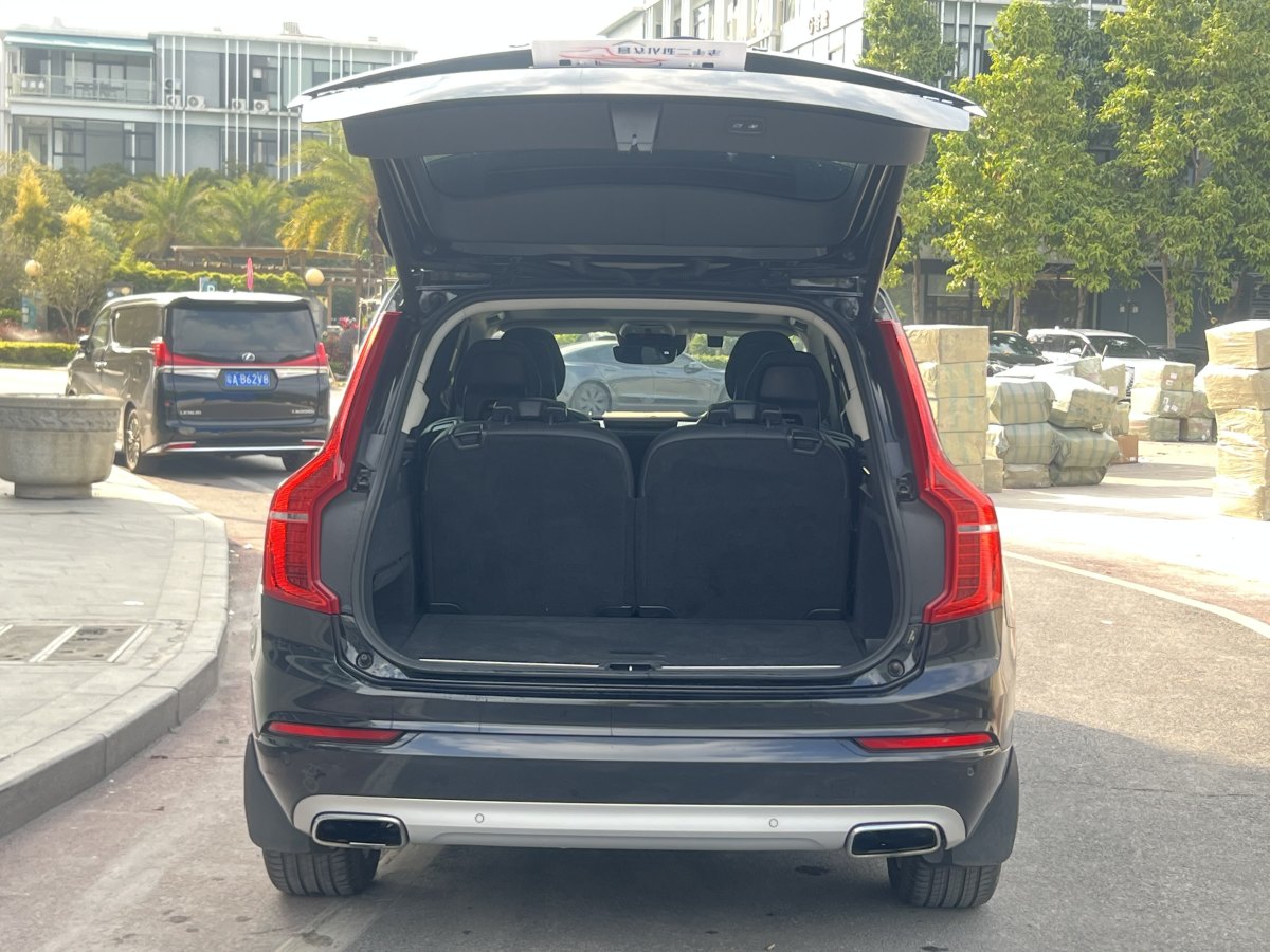 沃爾沃 XC90  2018款 T6 智逸版 7座圖片