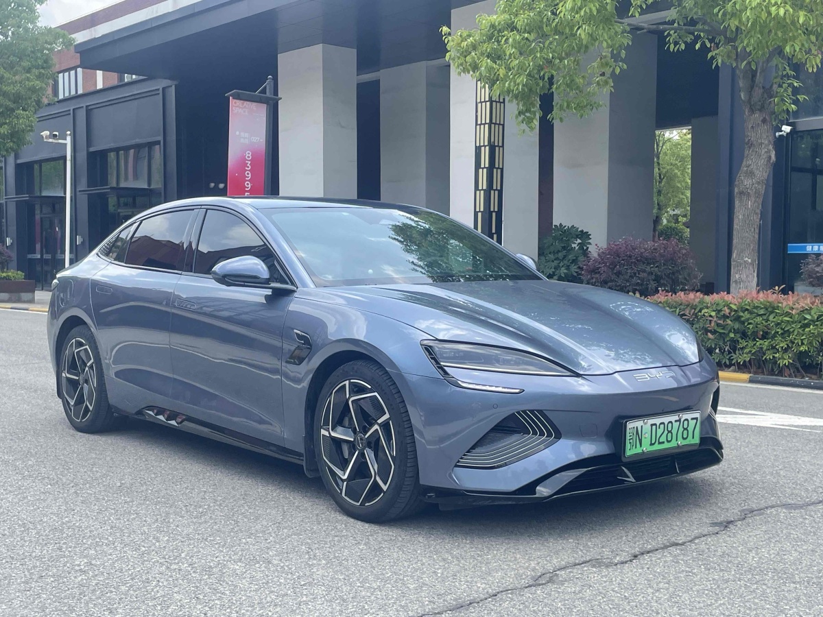 比亞迪 海豹  2022款 700km 長(zhǎng)續(xù)航后驅(qū)版圖片