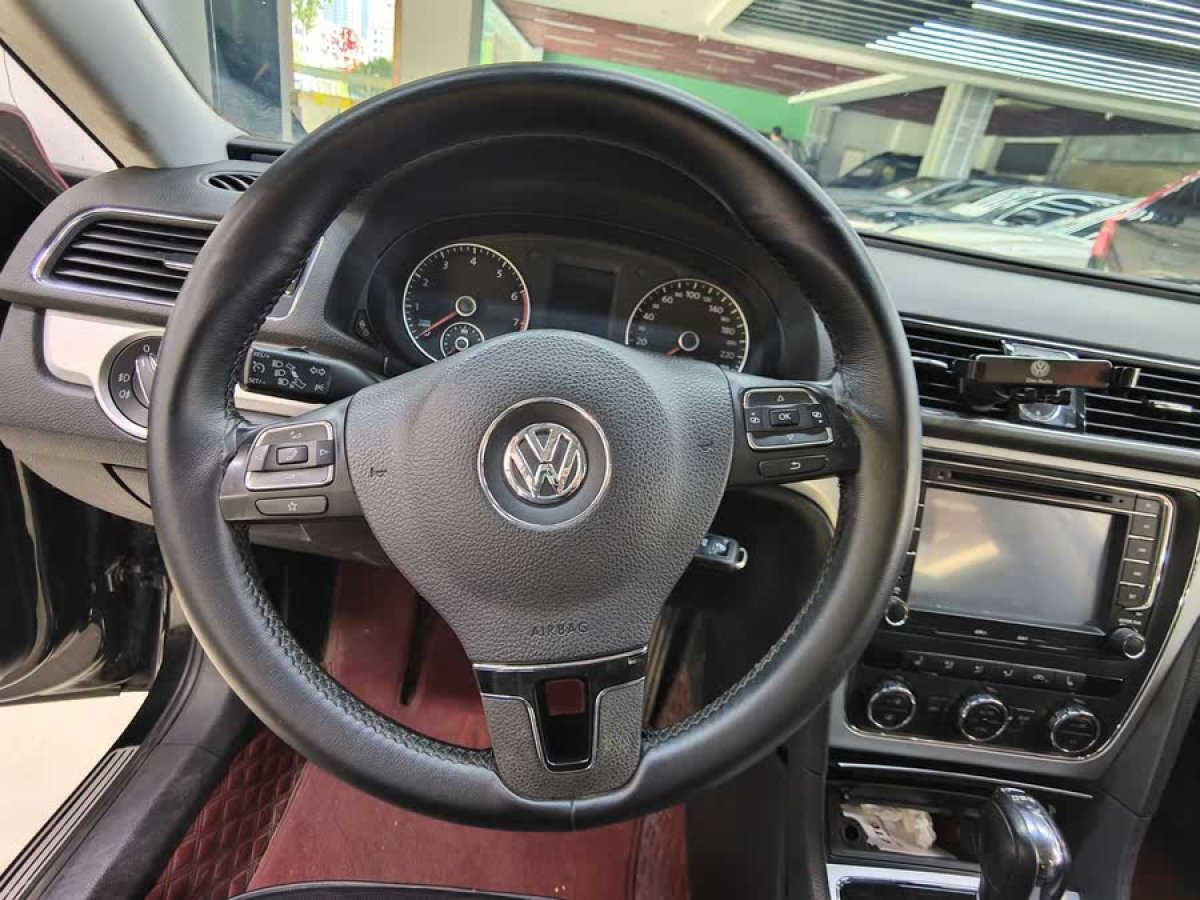 大眾 帕薩特  2013款 1.8TSI DSG尊榮版圖片
