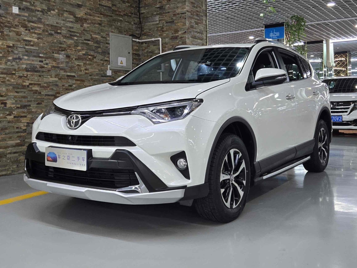 豐田 RAV4  2018款 榮放 2.0L CVT兩驅(qū)風(fēng)尚X版圖片