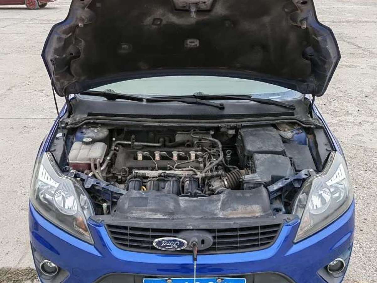 福特 福克斯  2009款 两厢 2.0L 自动运动型图片