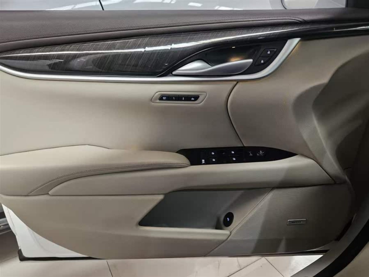 凱迪拉克 XTS  2014款 28T 鉑金版圖片
